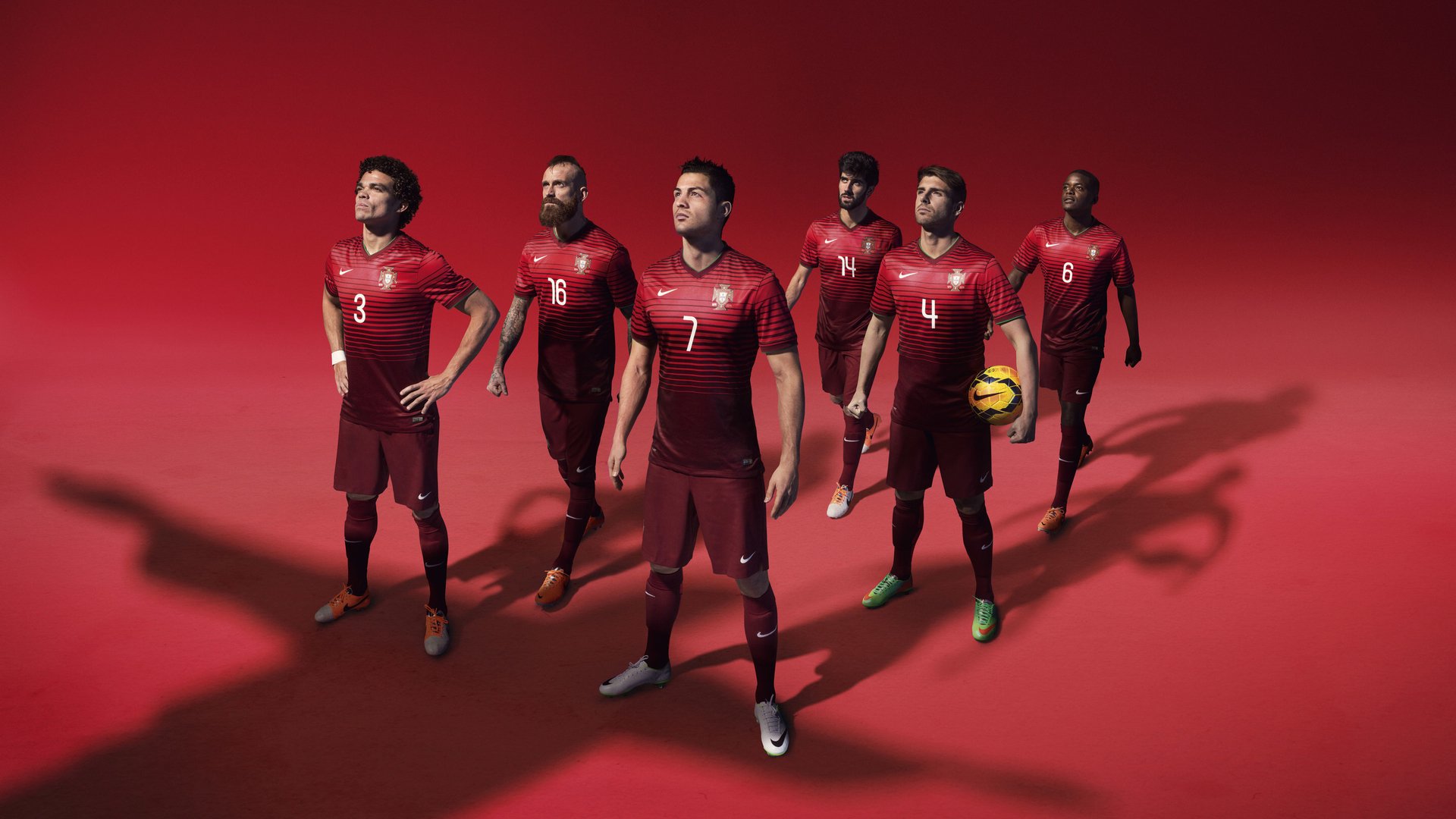 LEYU SPORTS中国官方网站-拜仁中场统治力十足，比赛节奏尽在掌控，拜仁中场组合